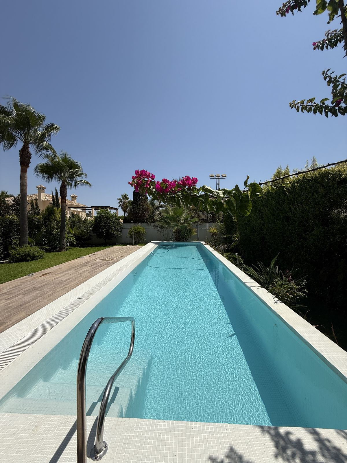 Huis te koop in Marbesa | 5 slaapkamers H5148190