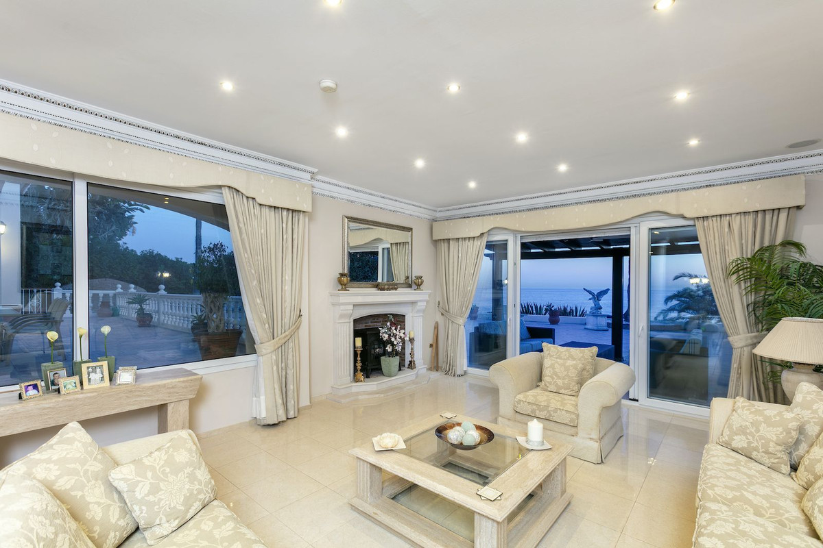 Huis te koop in Marbesa | 5 slaapkamers H5156299