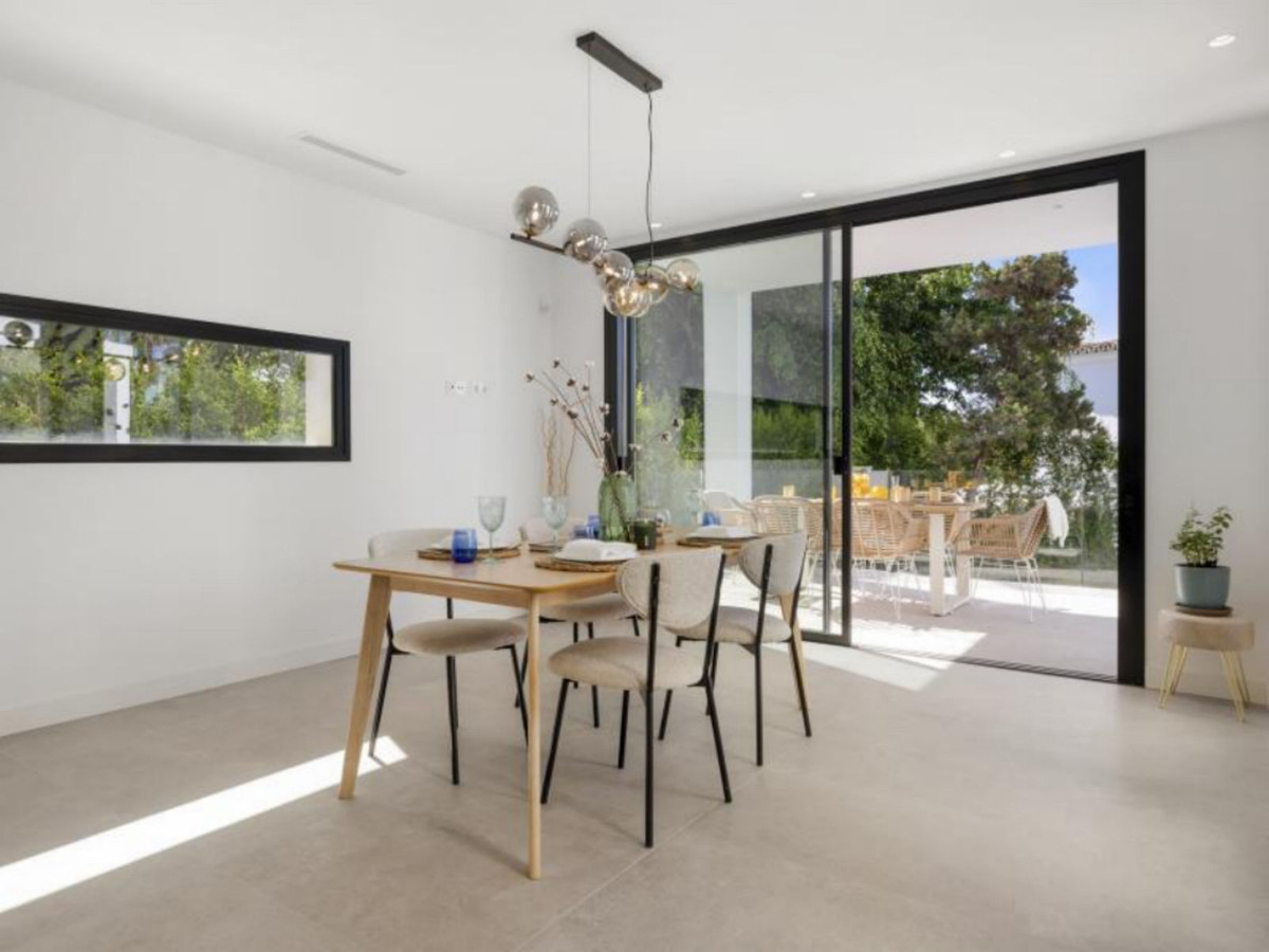 Huis te koop in Marbesa | 5 slaapkamers H5186248