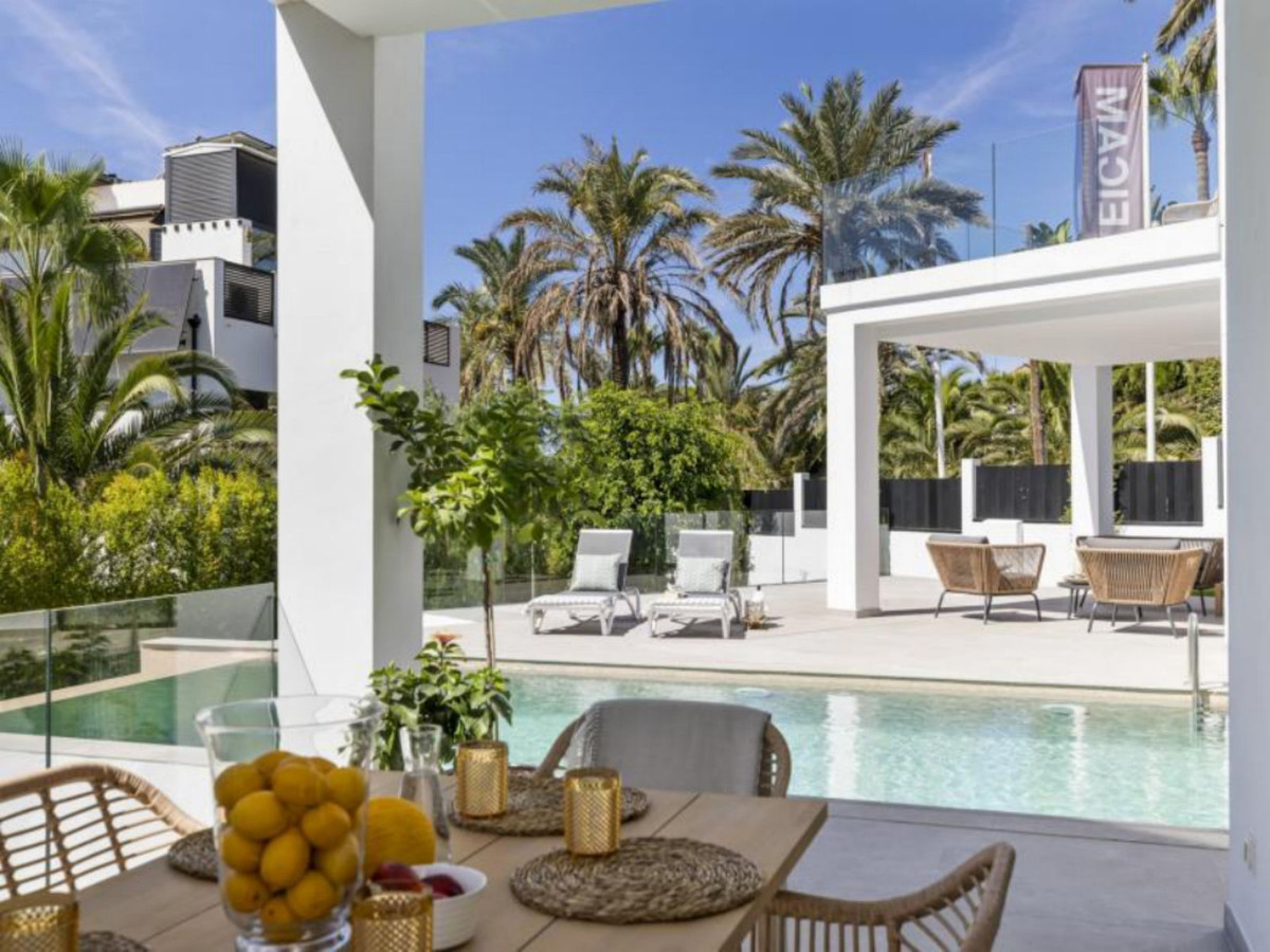 Huis te koop in Marbesa | 5 slaapkamers H5186248