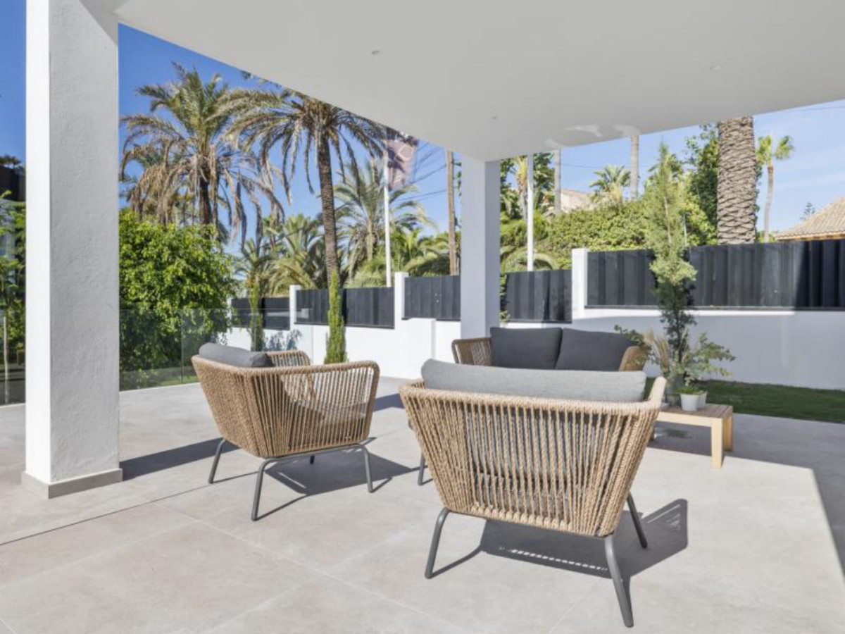 Huis te koop in Marbesa | 5 slaapkamers H5186248