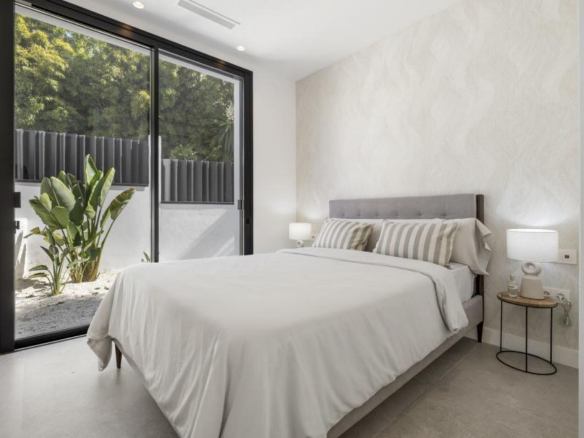 Huis te koop in Marbesa | 5 slaapkamers H5186248