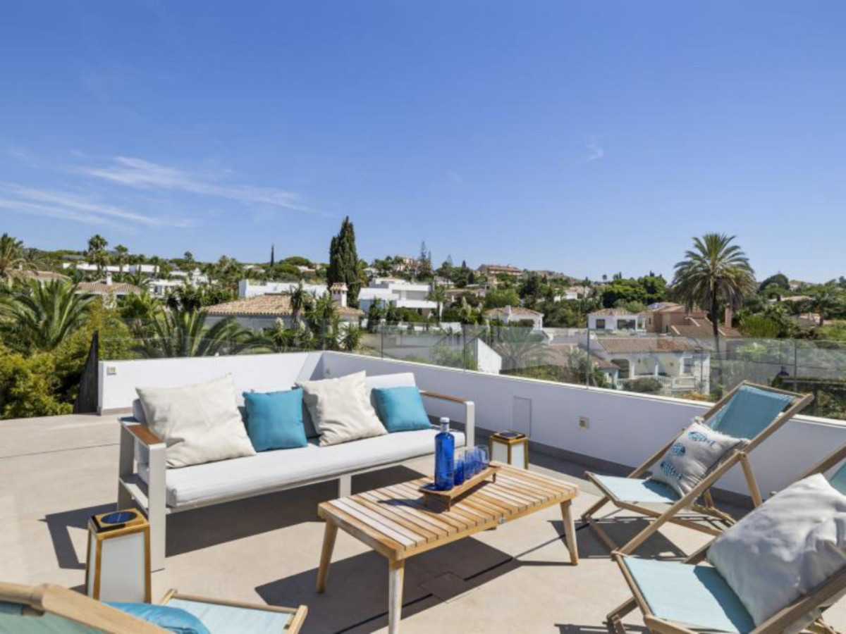 Huis te koop in Marbesa | 5 slaapkamers H5186248