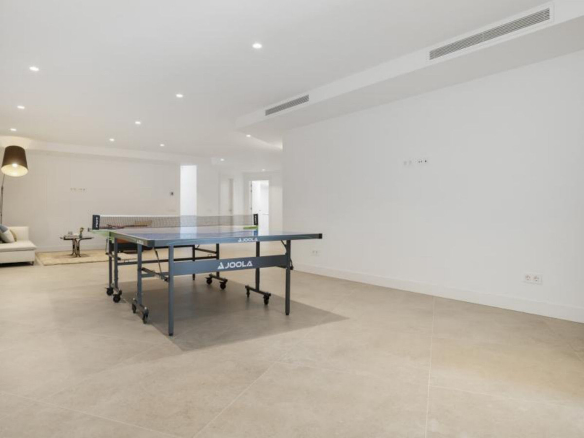 Huis te koop in Marbesa | 5 slaapkamers H5186248