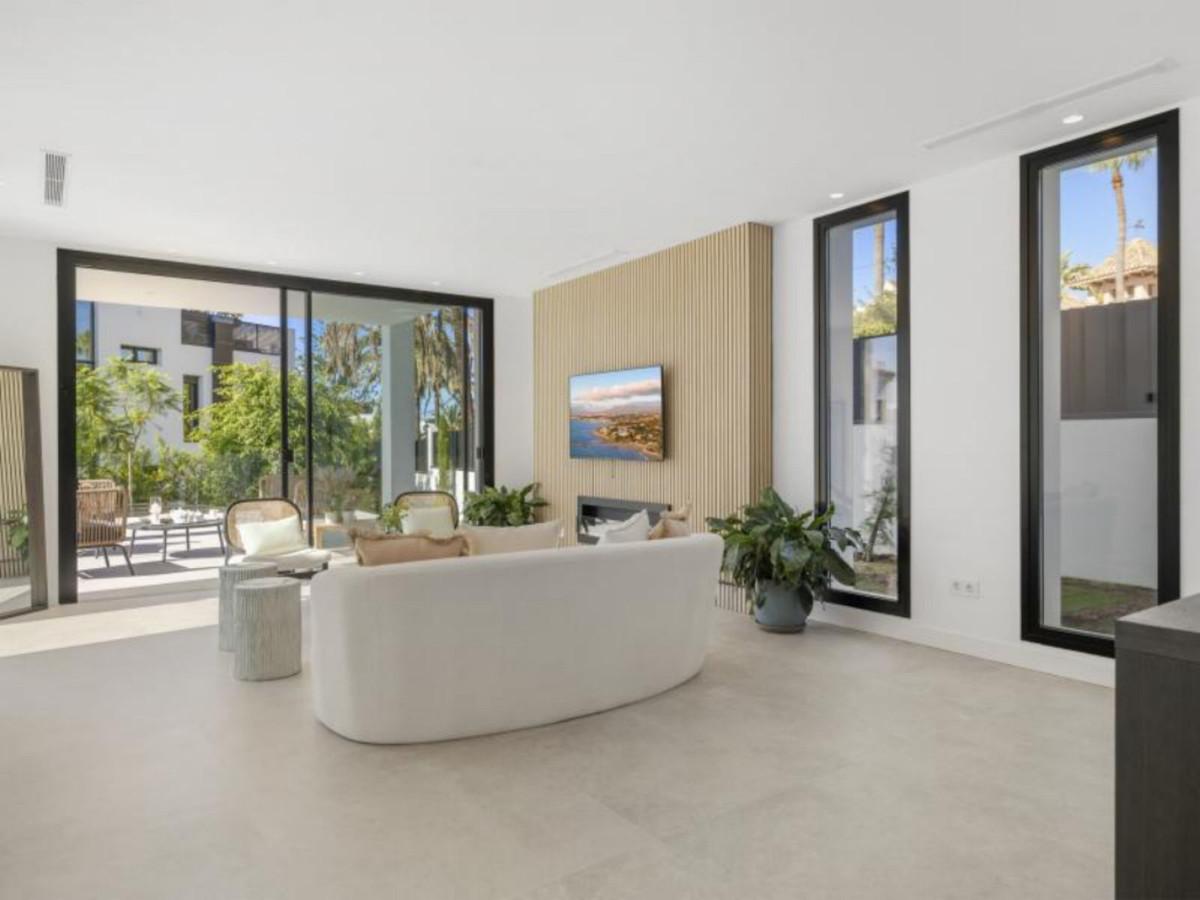 Huis te koop in Marbesa | 5 slaapkamers H5186248