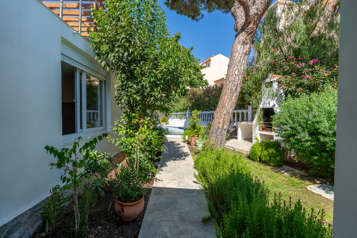 Huis te koop in Marbesa | 4 slaapkamers H5197222