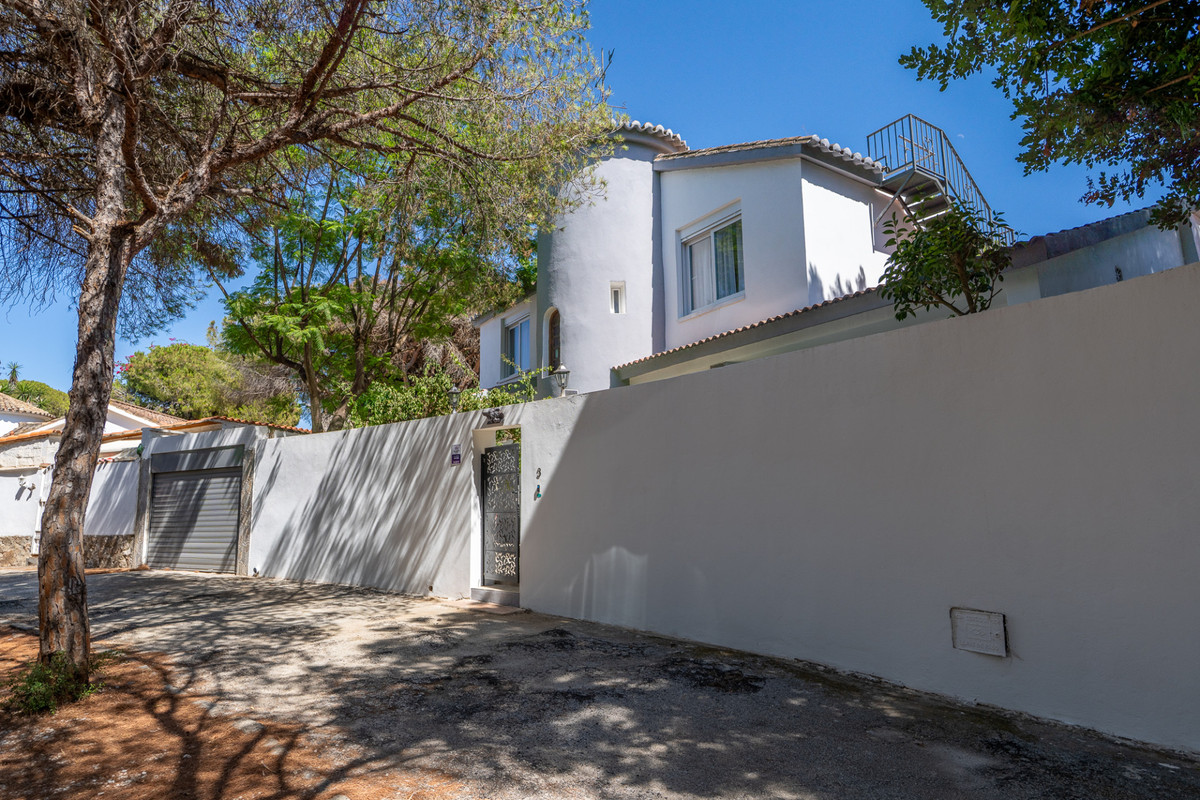 Huis te koop in Marbesa | 4 slaapkamers H5197222