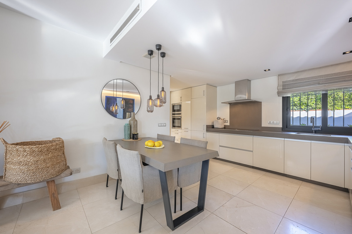 Huis te koop in Marbesa | 3 slaapkamers H5230699