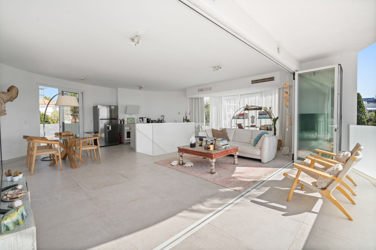 Huis te koop in Marbesa | 3 slaapkamers H5237476