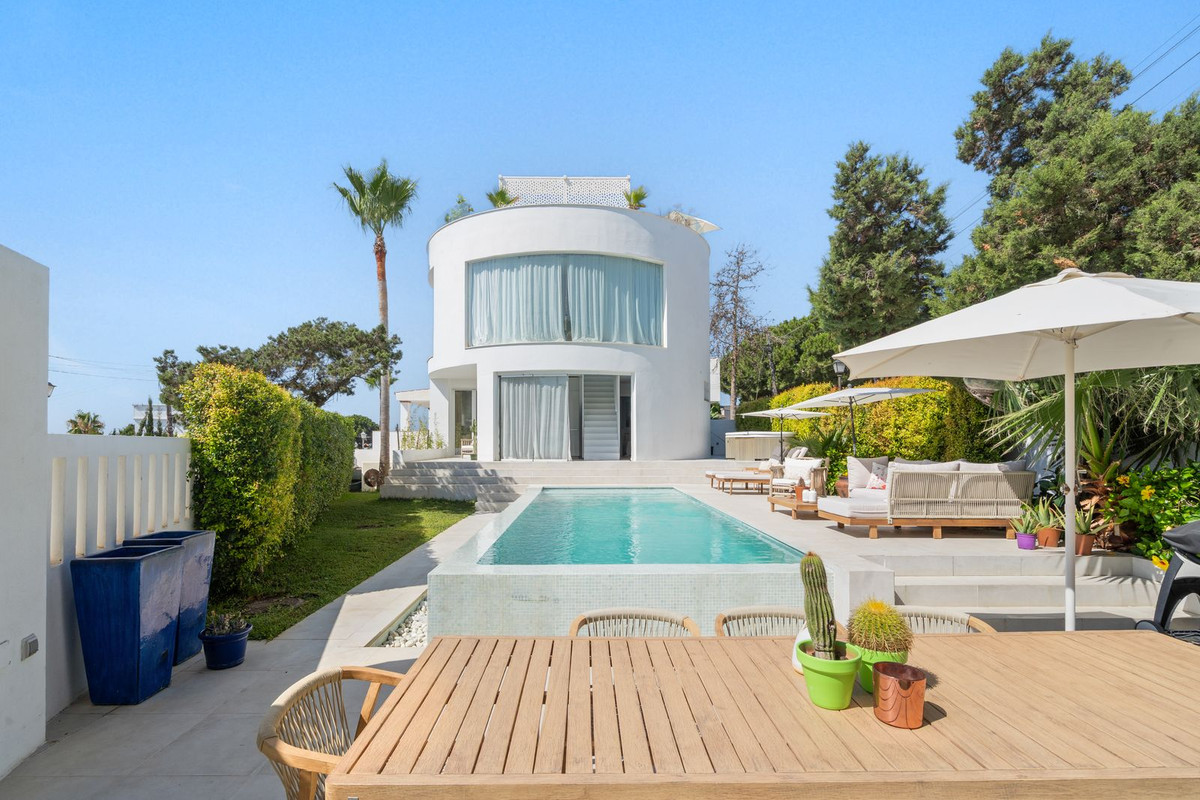 Huis te koop in Marbesa | 3 slaapkamers H5237476