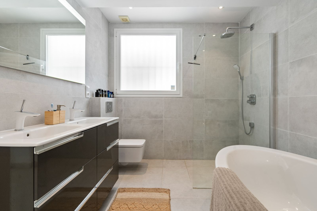 Huis te koop in Marbesa | 3 slaapkamers H5237476