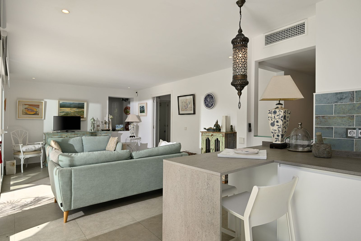 Huis te koop in Marbesa | 2 slaapkamers H5241862