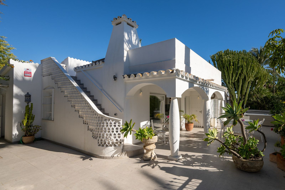 Huis te koop in Marbesa | 2 slaapkamers H5241862