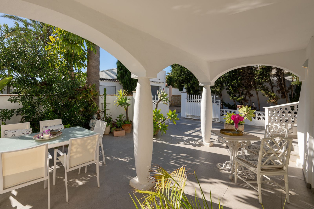 Huis te koop in Marbesa | 2 slaapkamers H5241862