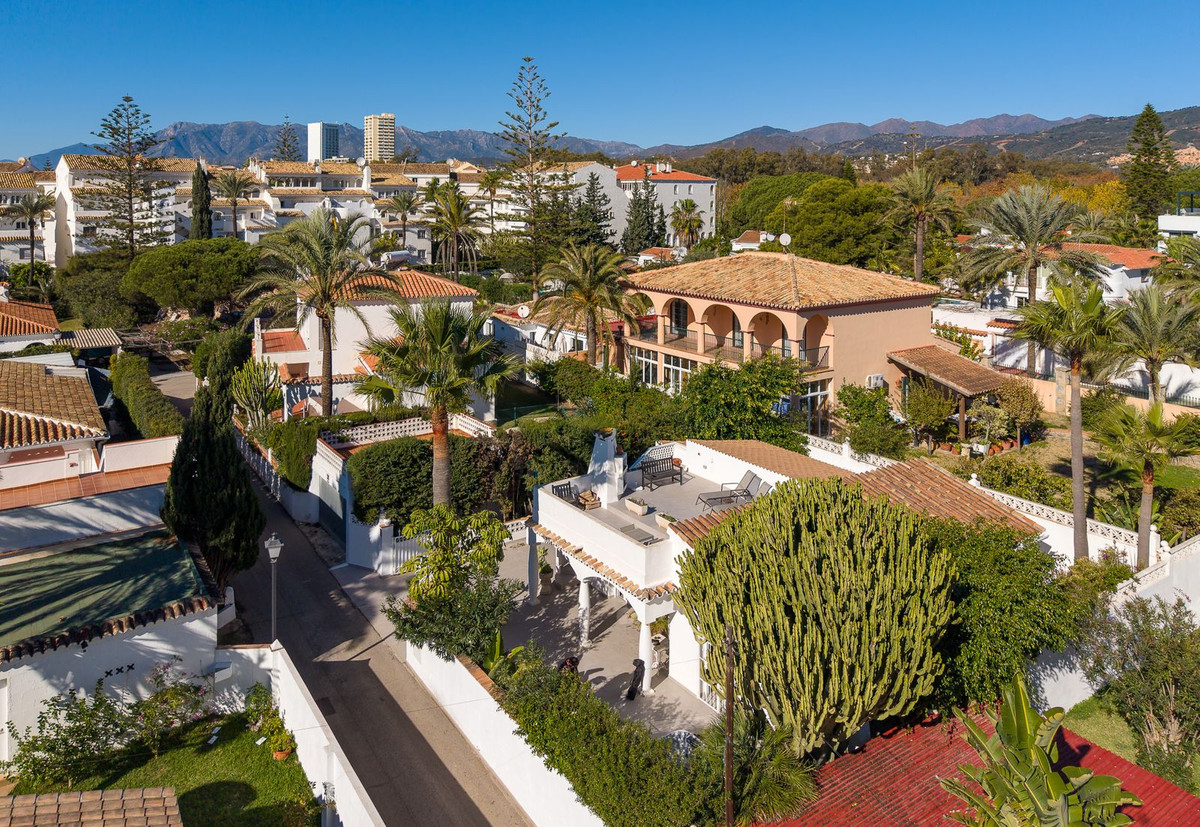 Huis te koop in Marbesa | 2 slaapkamers H5241862