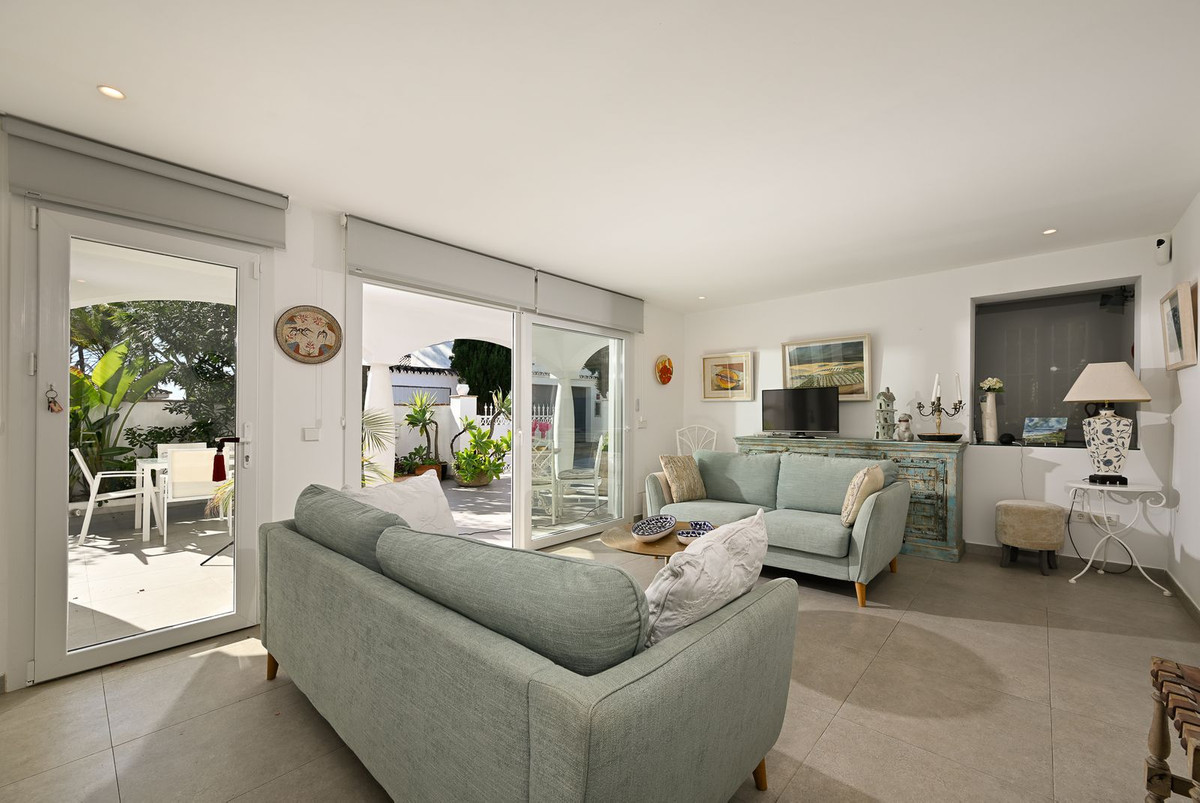 Huis te koop in Marbesa | 2 slaapkamers H5241862