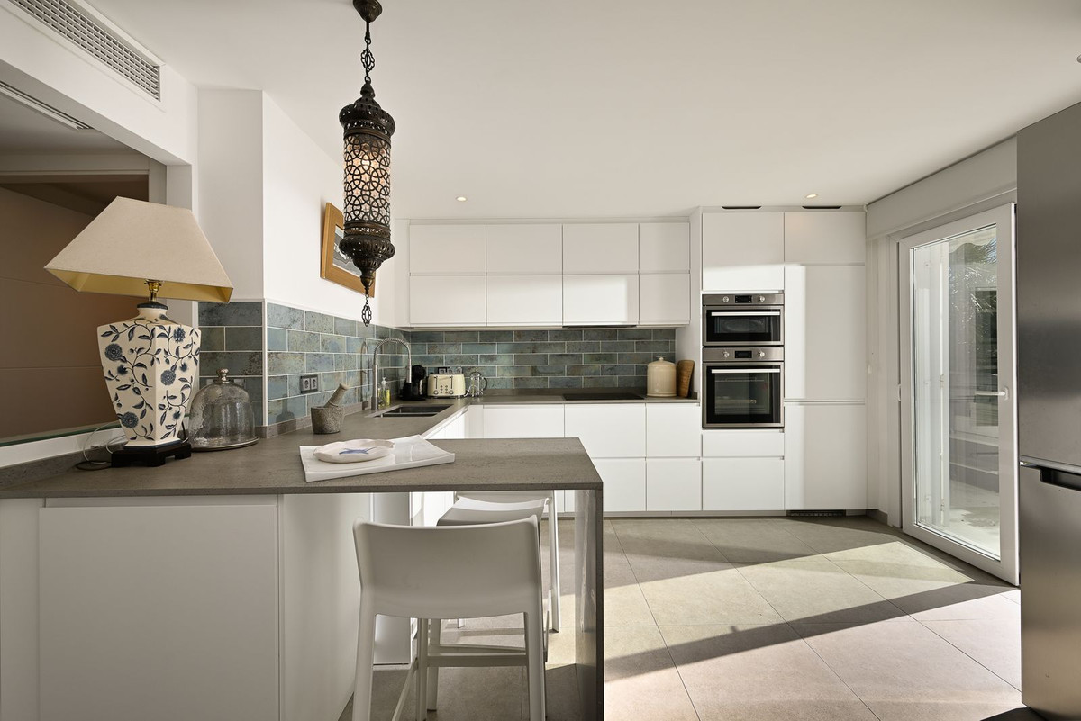 Huis te koop in Marbesa | 2 slaapkamers H5241862