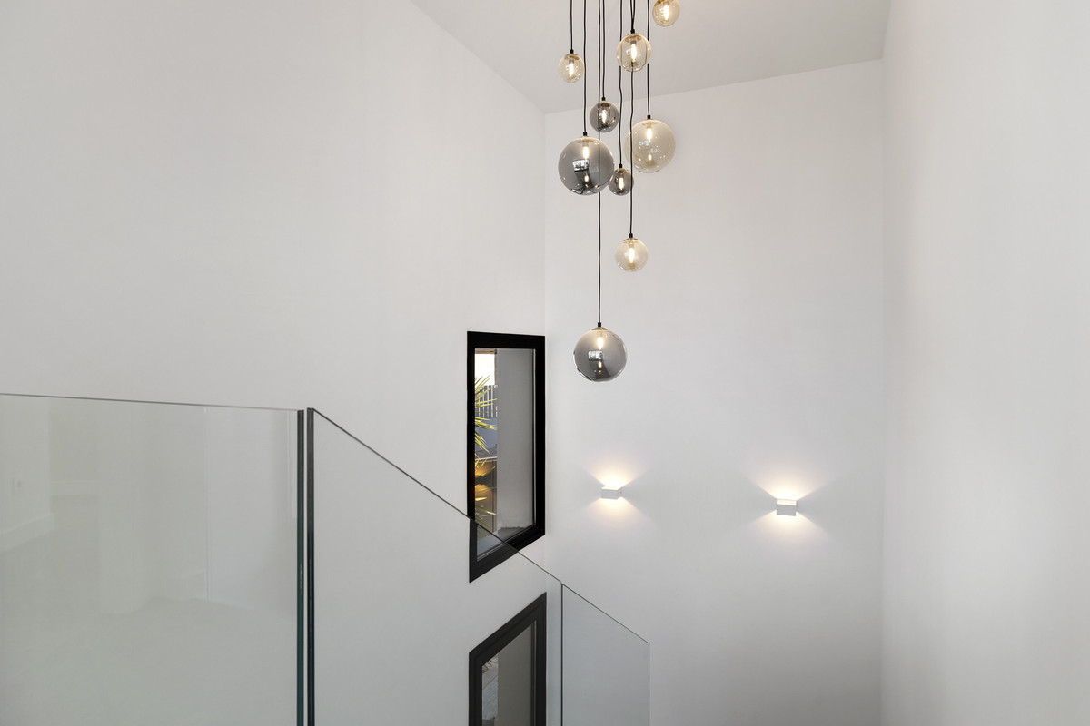 Huis te koop in Marbesa | 5 slaapkamers H5245474