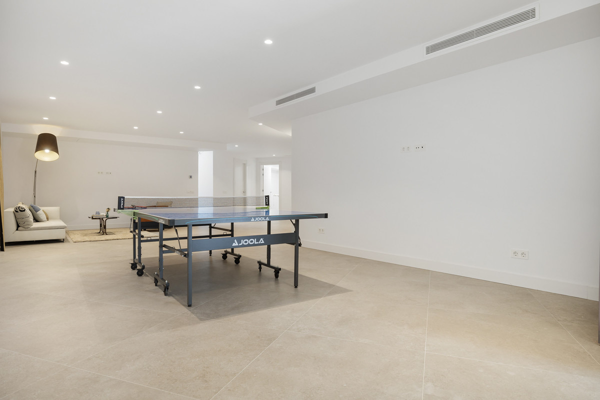 Huis te koop in Marbesa | 5 slaapkamers H5245474