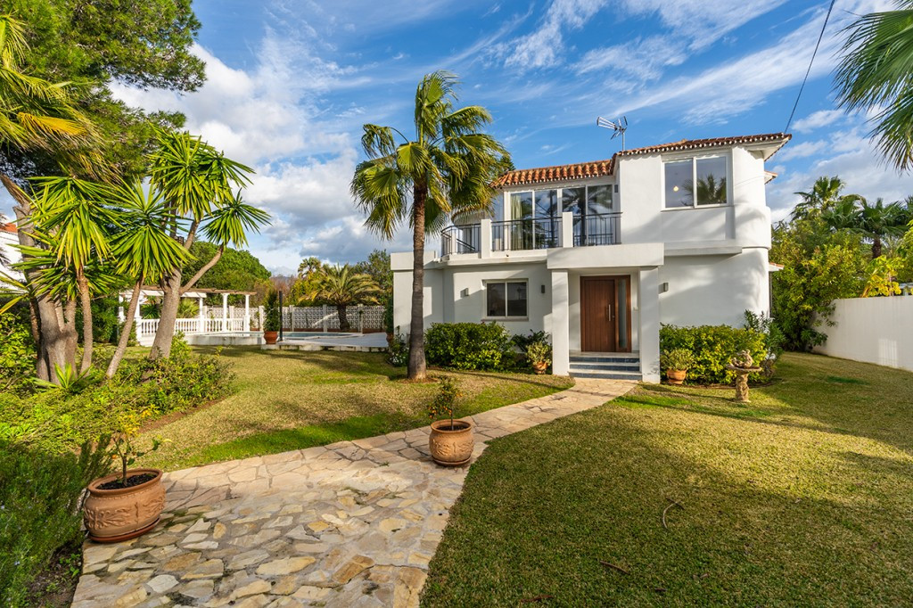 Huis te koop in Marbesa | 4 slaapkamers H5297731