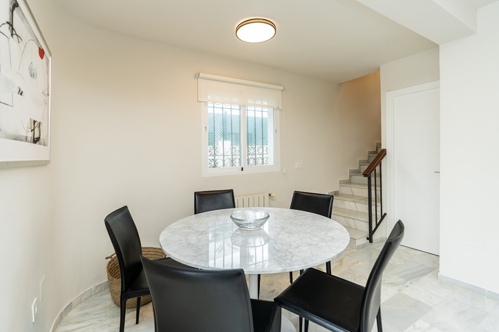 Huis te koop in Marbesa | 4 slaapkamers H5297731