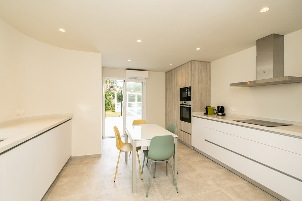 Huis te koop in Marbesa | 4 slaapkamers H5297731