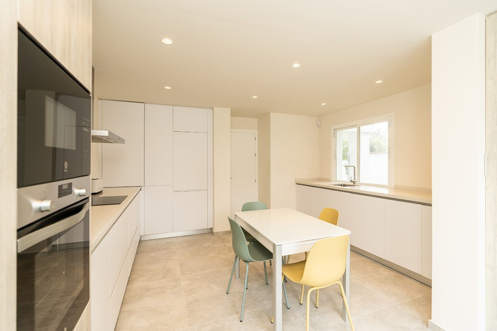 Huis te koop in Marbesa | 4 slaapkamers H5297731