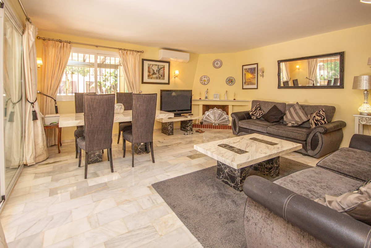 Huis te koop in Marbesa | 3 slaapkamers H5346010