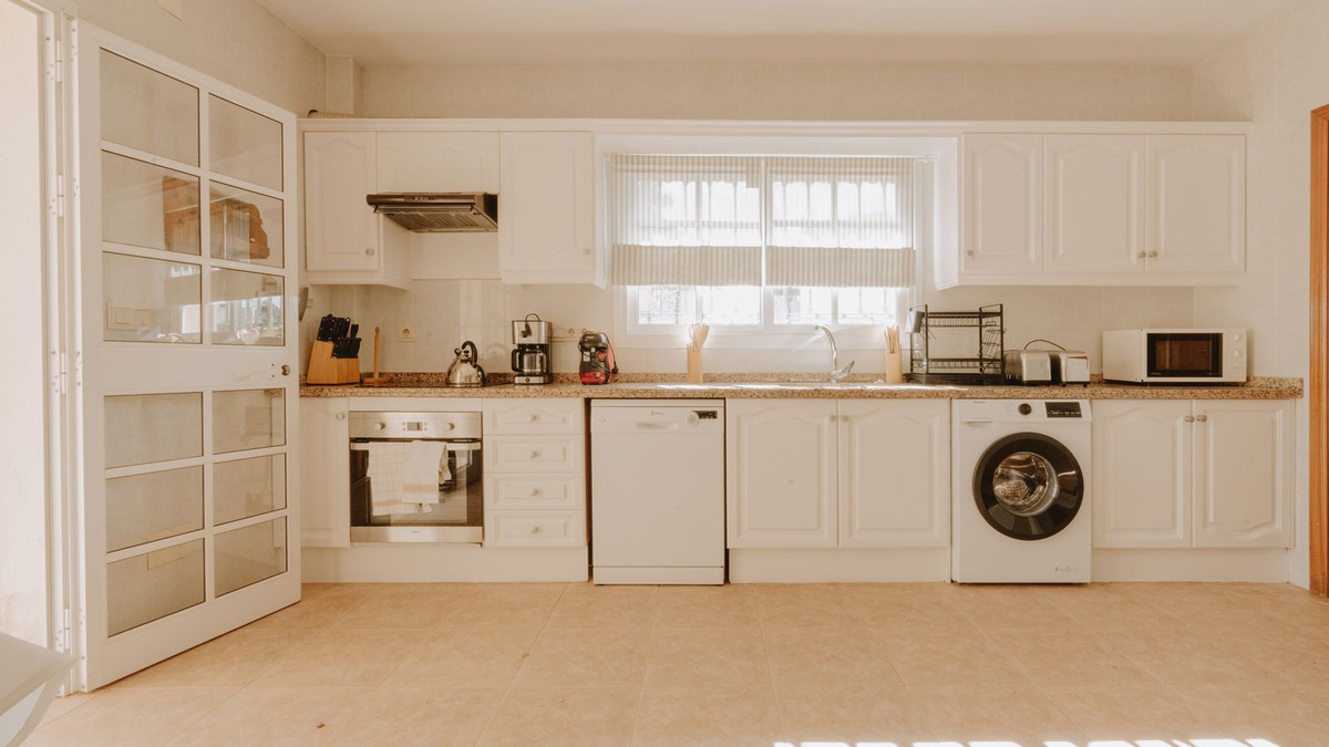 Huis te koop in Marbesa | 6 slaapkamers H5347978