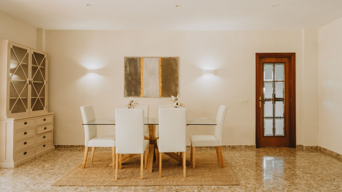 Huis te koop in Marbesa | 6 slaapkamers H5347978