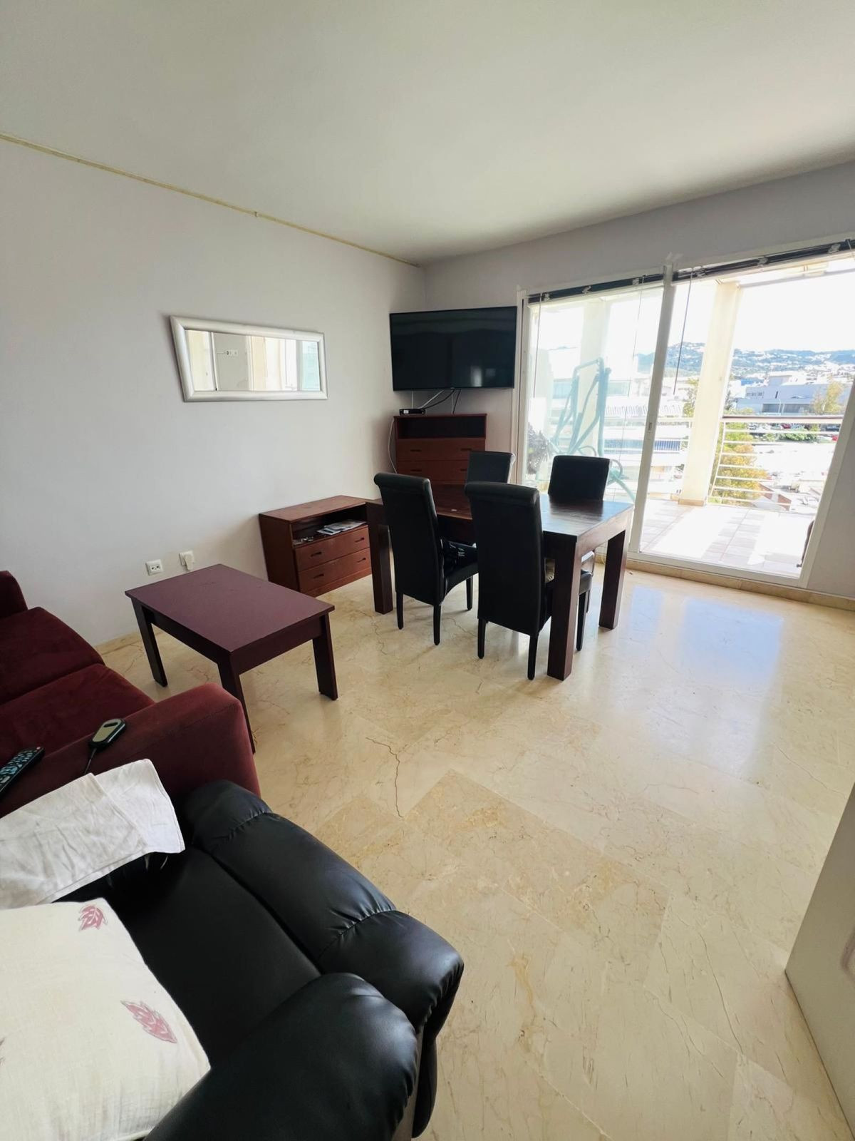 Huis te koop in Marbesa | 2 slaapkamers H5394928