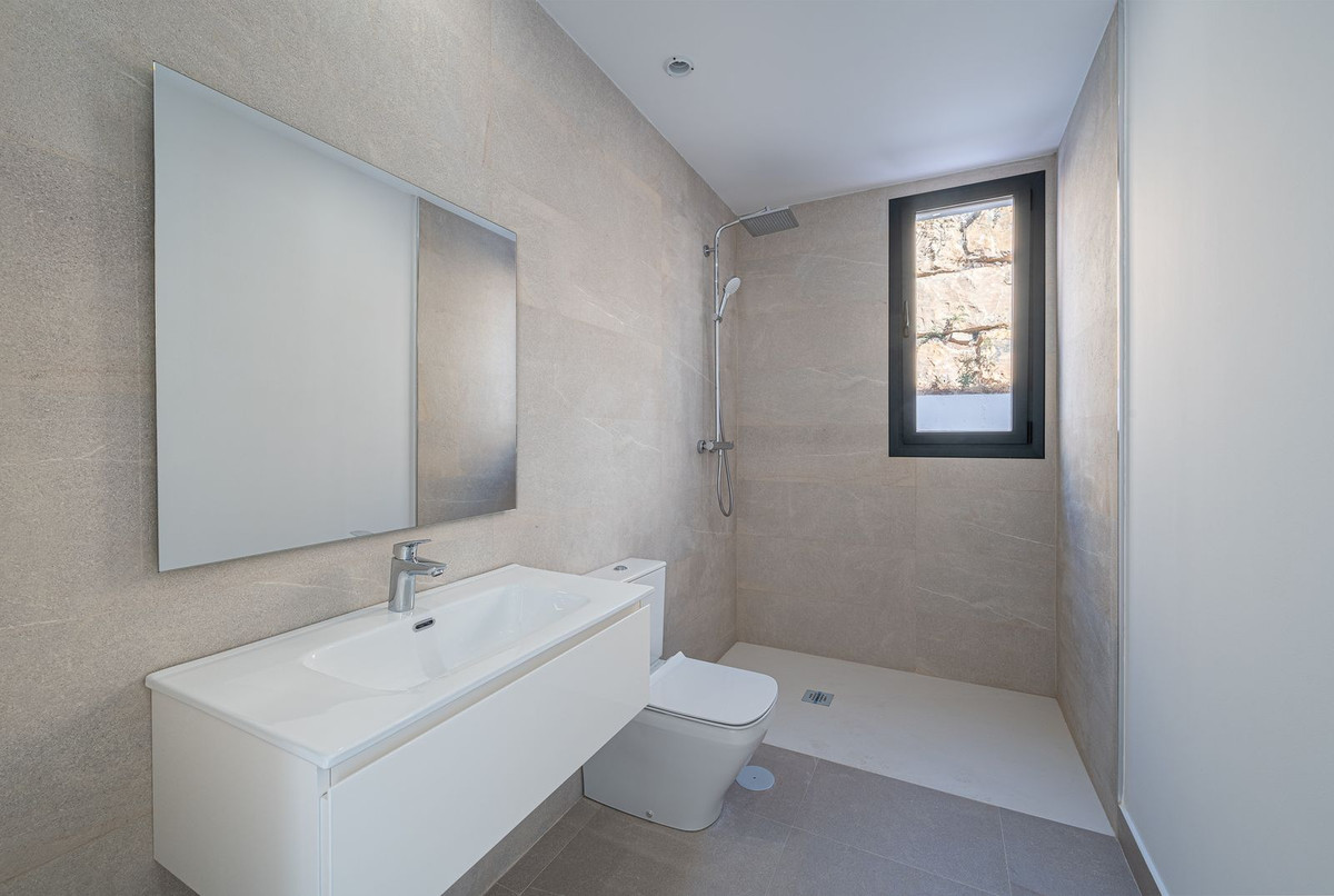 Property main view 40