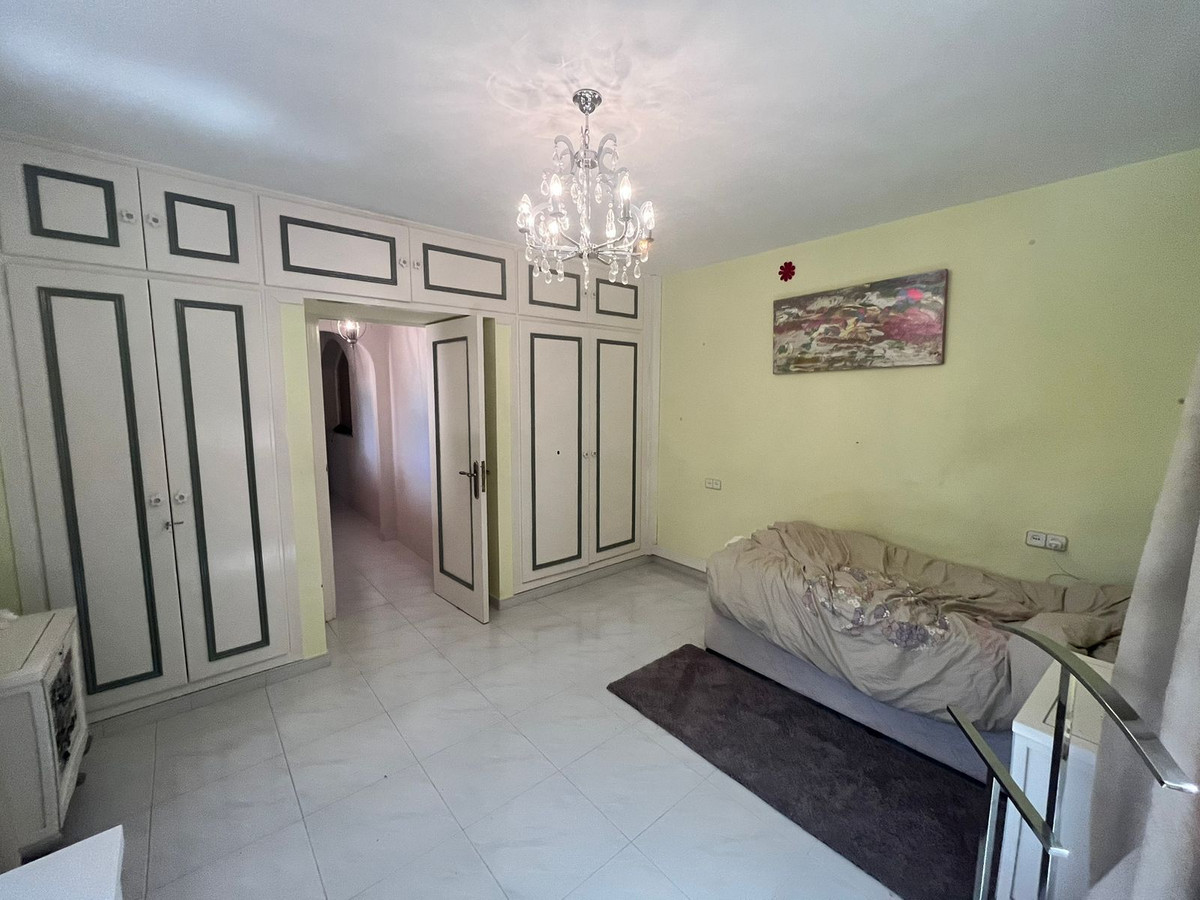 Property main view 40