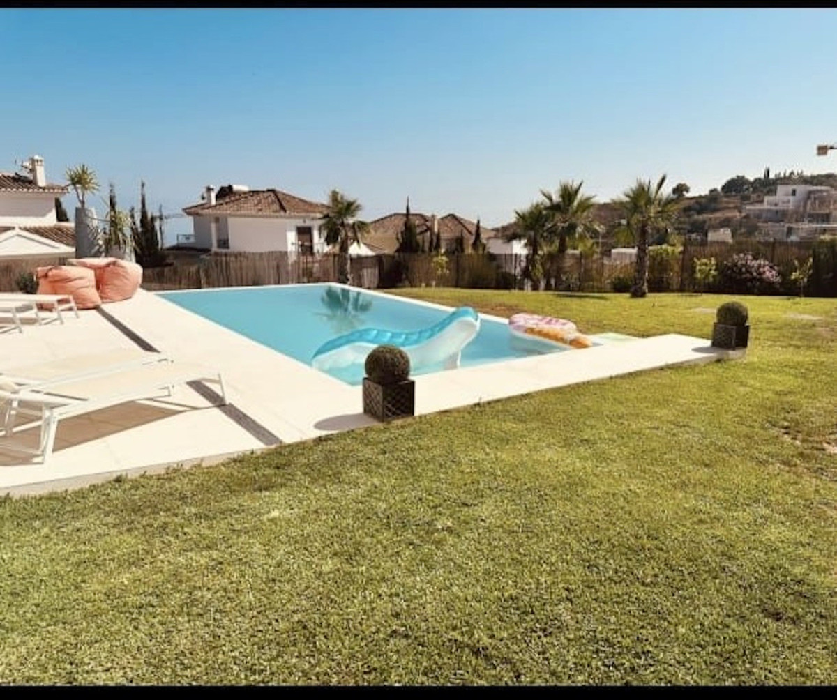 Detached Villa for sale in Mijas | 4 bedrooms H4665589