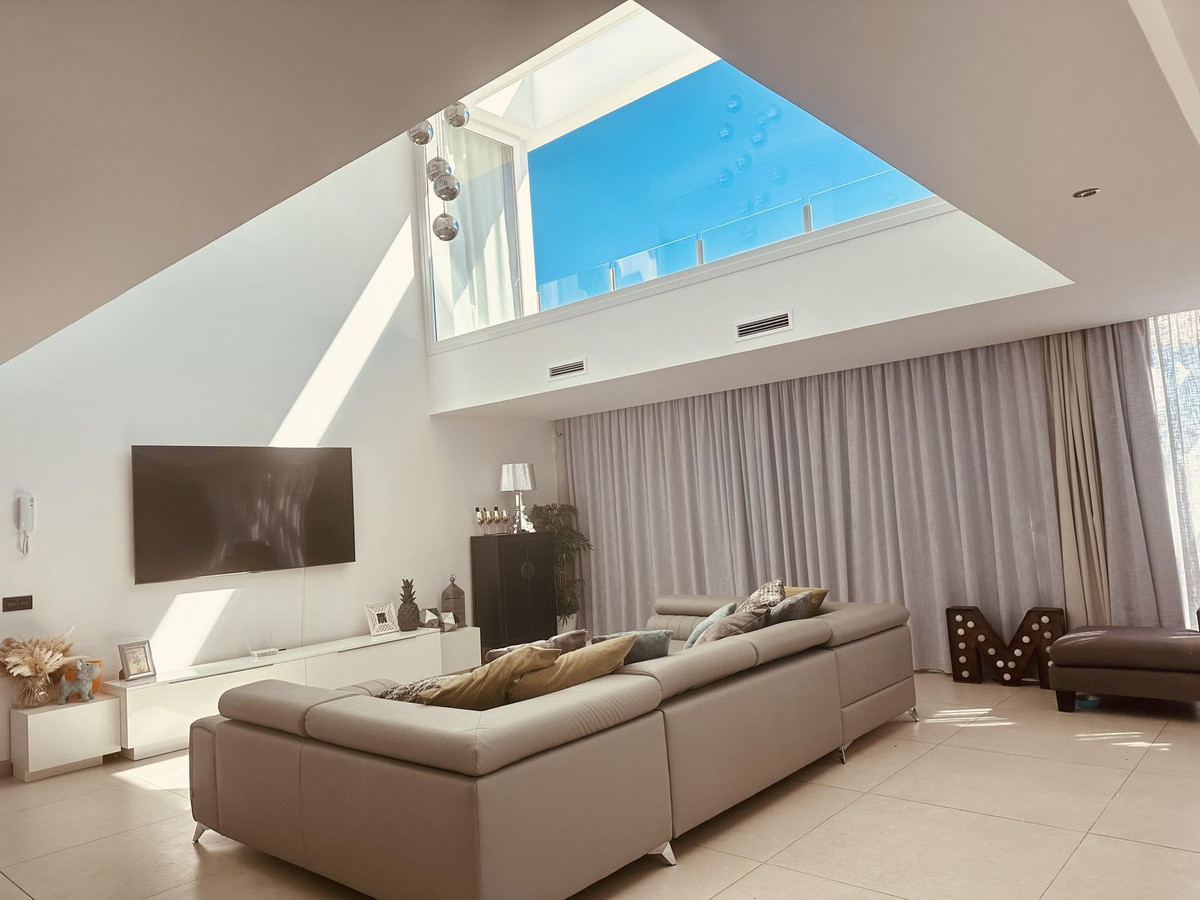 Detached Villa for sale in Mijas | 4 bedrooms H4665589
