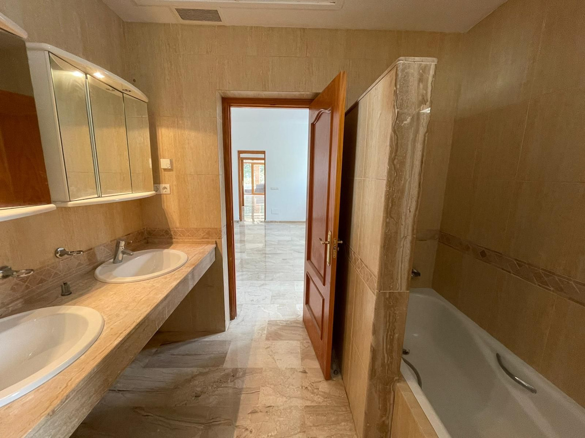 Property main view 32