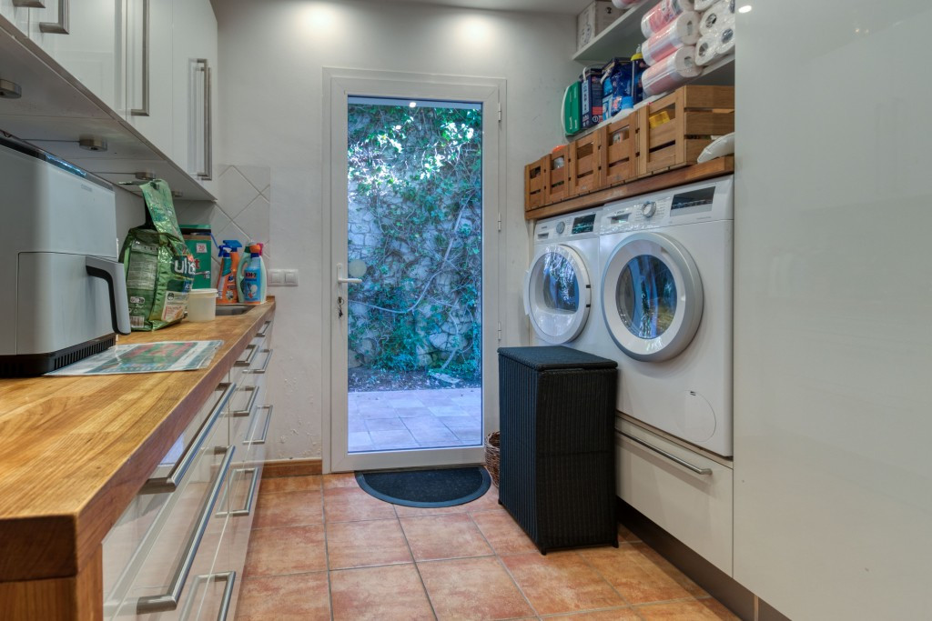 Property main view 14