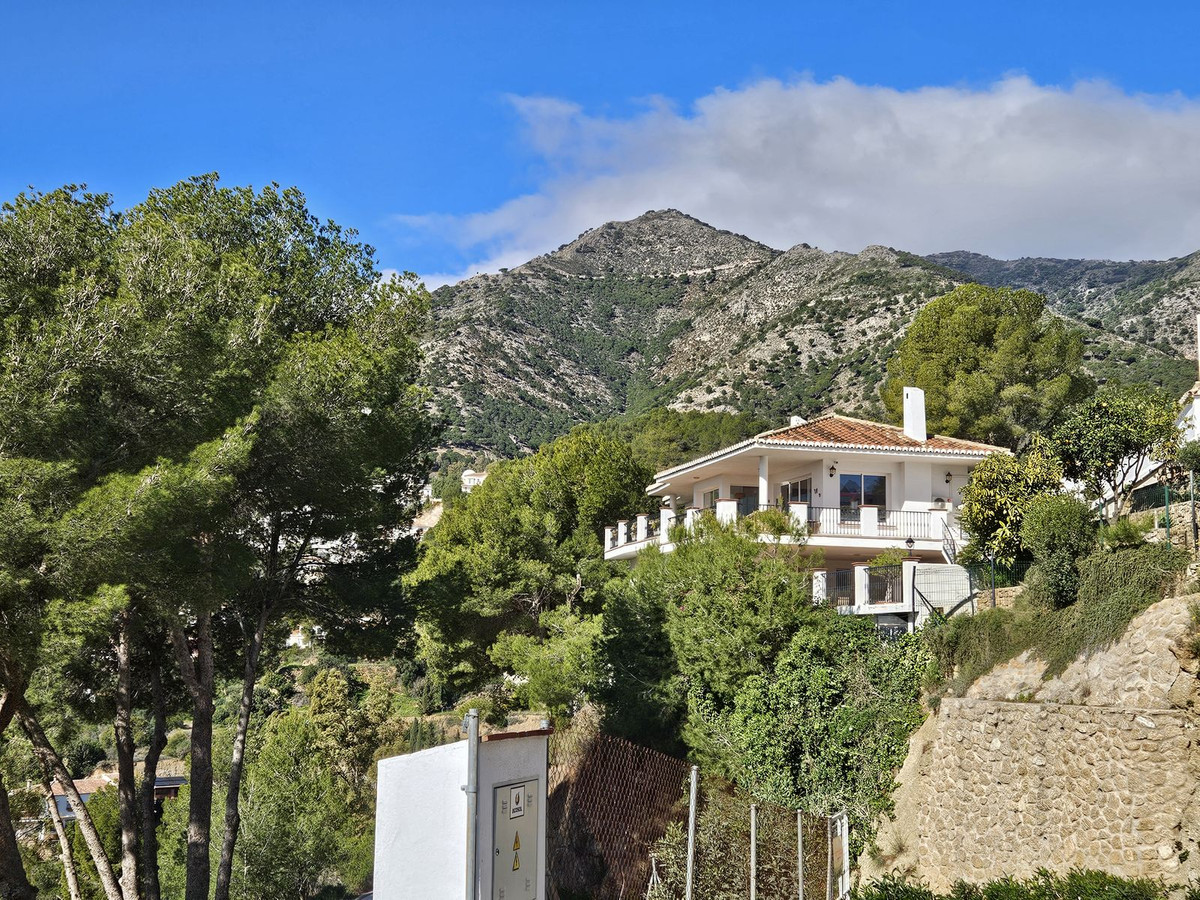 Vrijstaande Villa te koop in Mijas | 7 slaapkamers H4942369