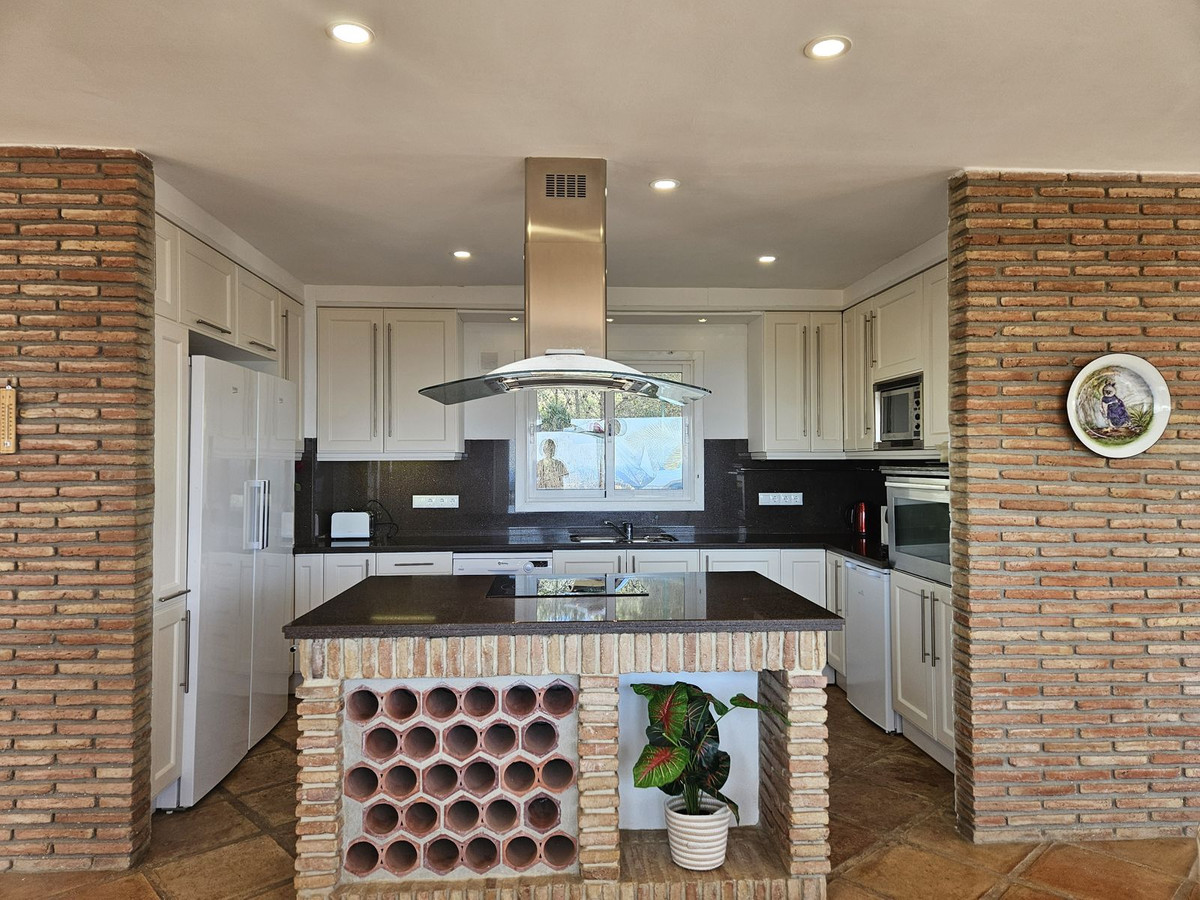 Vrijstaande Villa te koop in Mijas | 7 slaapkamers H4942369