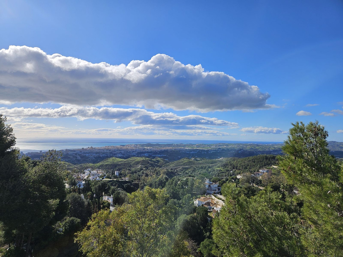 Vrijstaande Villa te koop in Mijas | 7 slaapkamers H4942369