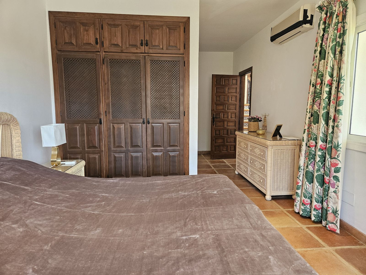 Vrijstaande Villa te koop in Mijas | 7 slaapkamers H4942369