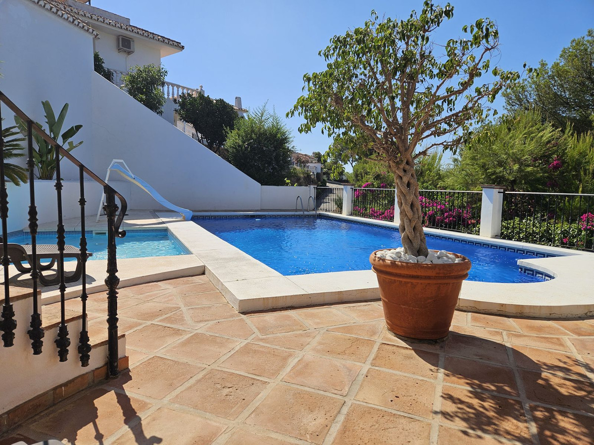 Vrijstaande Villa te koop in Mijas | 7 slaapkamers H4942369
