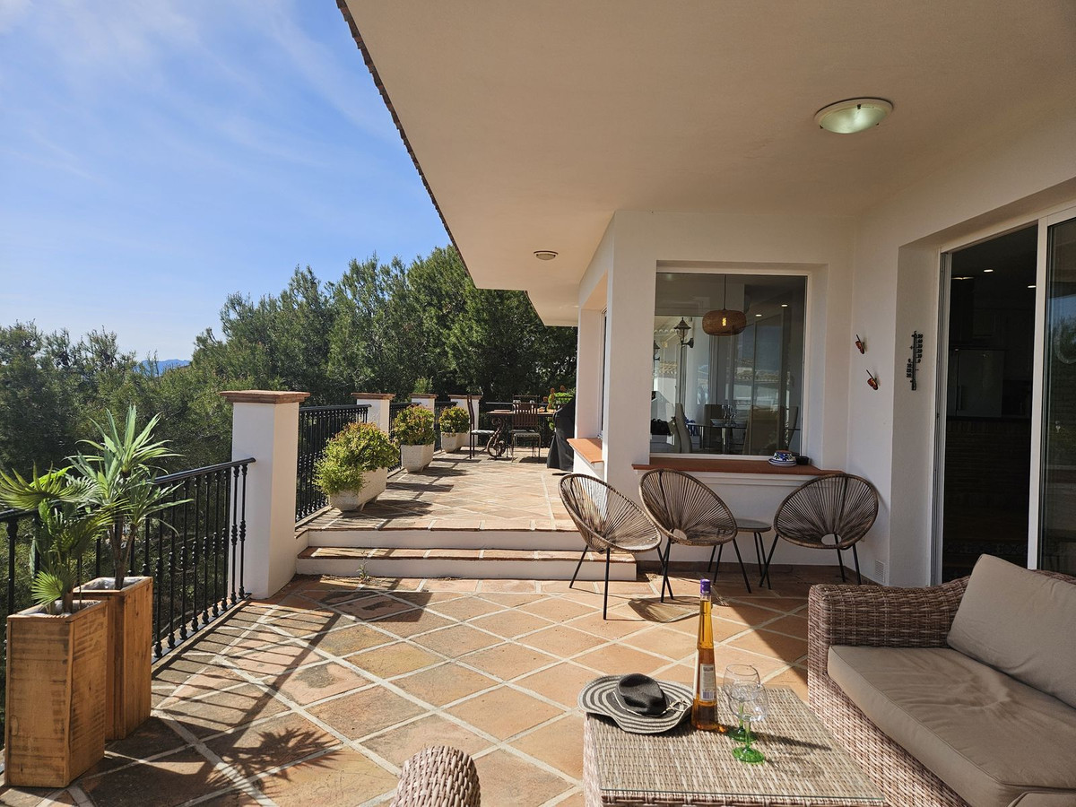 Vrijstaande Villa te koop in Mijas | 7 slaapkamers H4942369