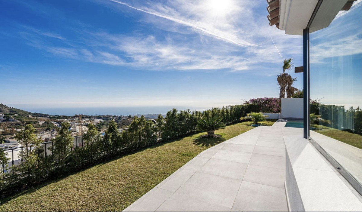 Vrijstaande Villa te koop in Mijas | 4 slaapkamers H5024386