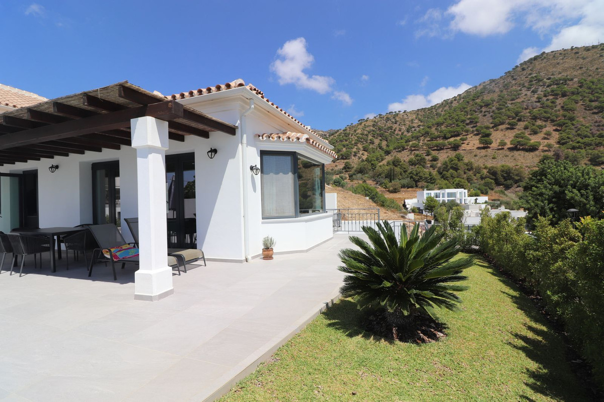 Vrijstaande Villa te koop in Mijas | 4 slaapkamers H5024386