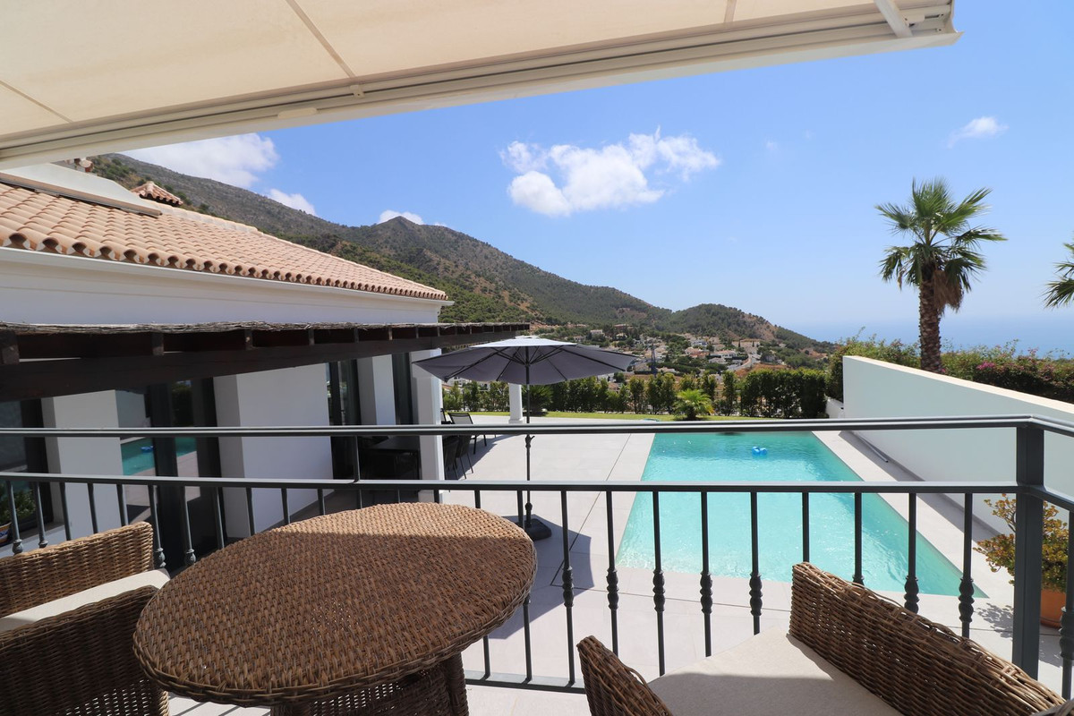Vrijstaande Villa te koop in Mijas | 4 slaapkamers H5024386