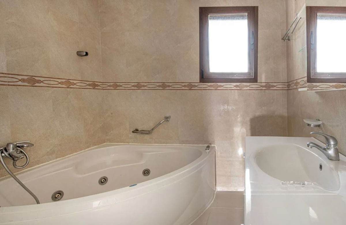 Vrijstaande Villa te koop in Mijas | 5 slaapkamers H5084014