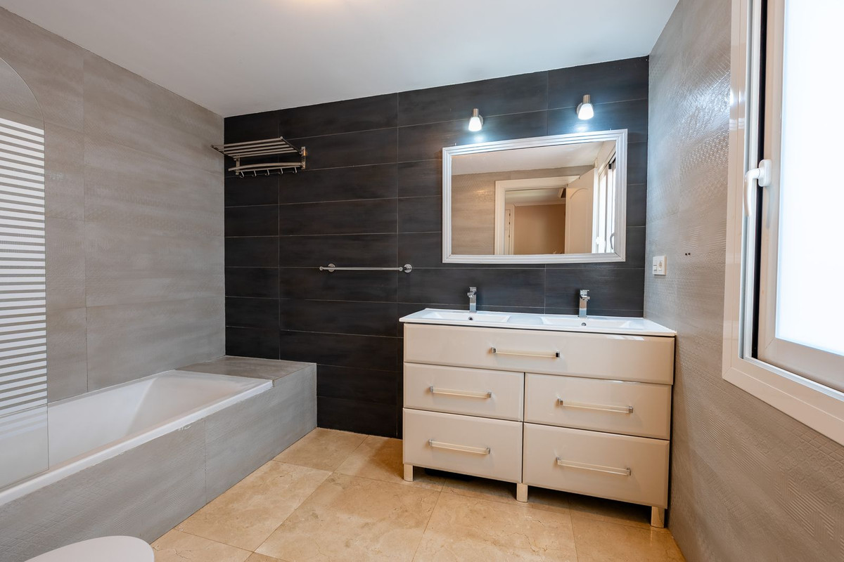 Property main view 30