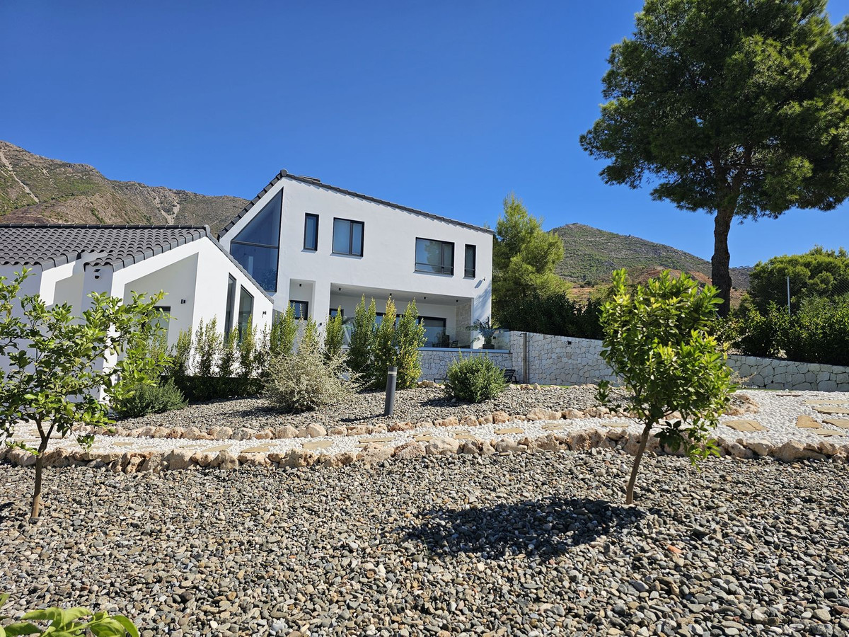 Vrijstaande Villa te koop in Mijas | 3 slaapkamers H5153533