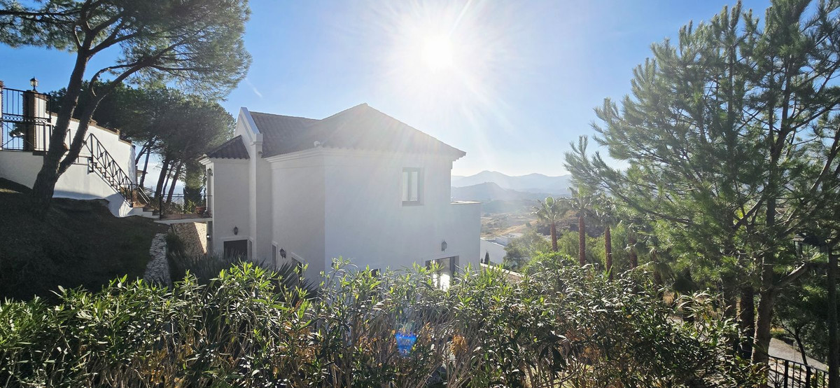 Vrijstaande Villa te koop in Mijas | 4 slaapkamers H5222335